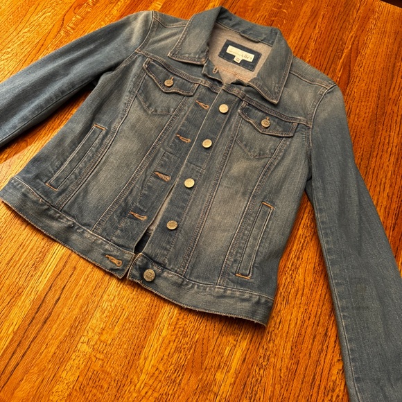 Ann Taylor Loft distressed jean jacket, size extra small - Picture 3 of 12